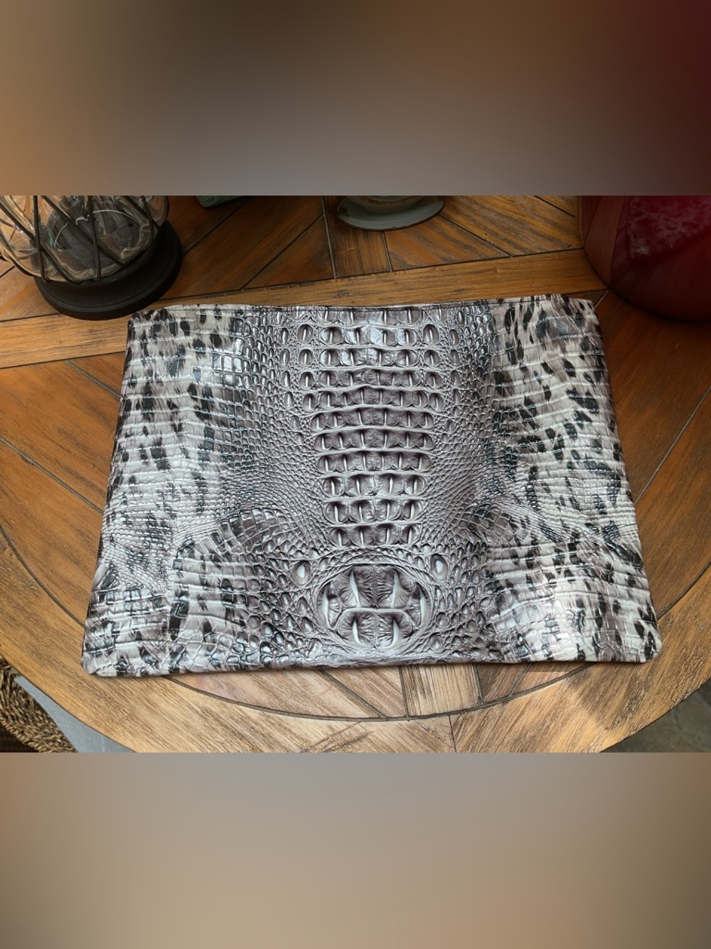 Brahmin ~FAUX~ carry bag! NWOT